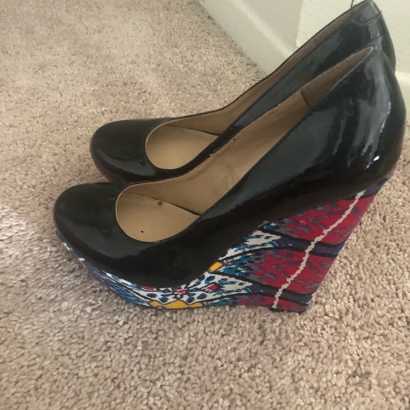 STeve Madden Wedge Heel - Picture 2 of 3